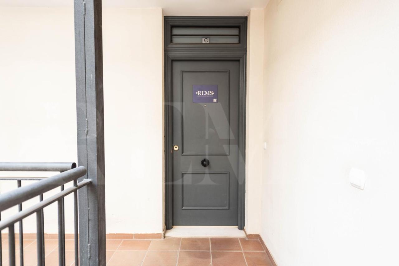Inviting Apartment In The Heart Of Malaga By Rems 외부 사진